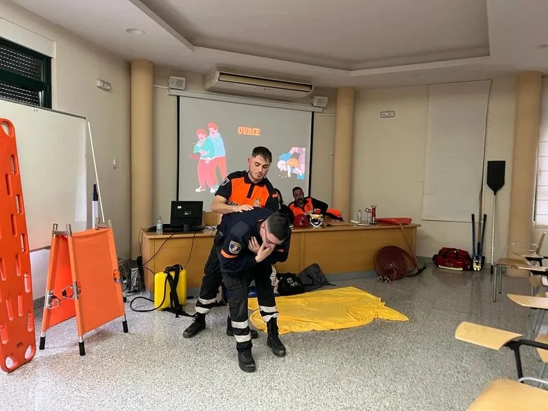 Charla de Protección Civil en Carbajosa de la Sagrada.