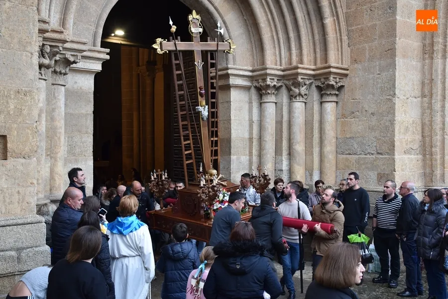 Foto 9 - Cinco pasos acaban por recorrer las calles &lsquo;de recogida&rsquo; tras cancelarse tambi&eacute;n La Carrera