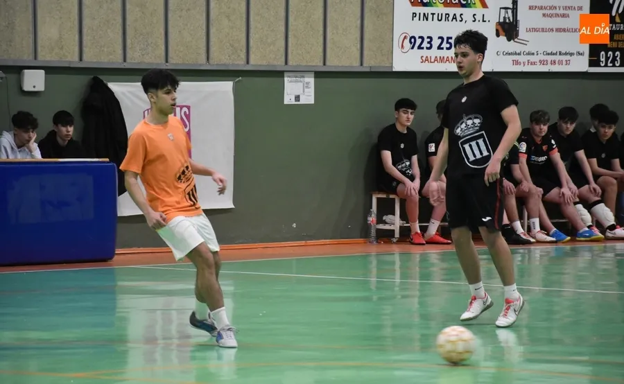 Foto 11 - Kinkis FC revalida el t&iacute;tulo de campe&oacute;n de la Farinato League