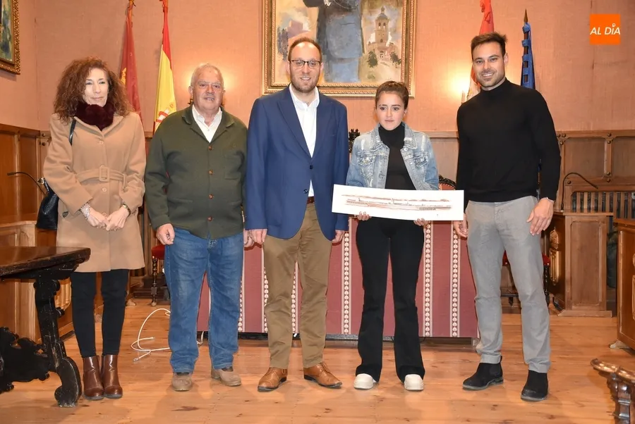 Foto 5 - Thais Sastre, recibida en la Casa Consistorial tras sus t&iacute;tulos regionales