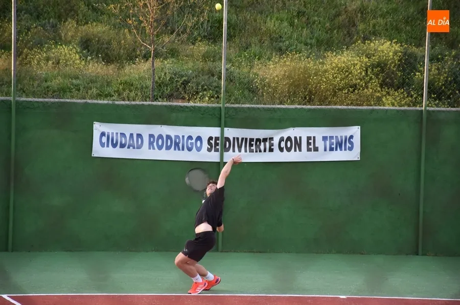 Foto 8 - Arranca con una meteorolog&iacute;a perfecta el XV Open de Tenis de Ciudad Rodrigo