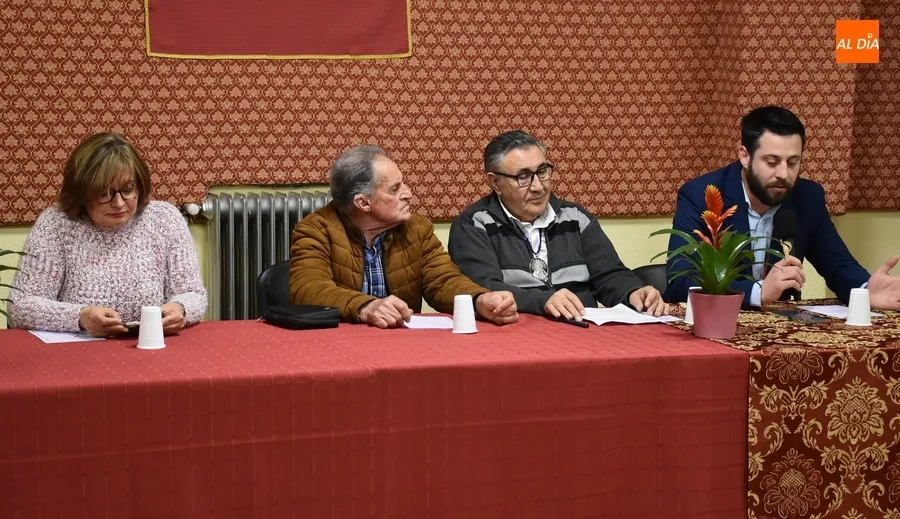 Foto 6 - Representantes de varias cofrad&iacute;as explican en San Andr&eacute;s su papel y forma de funcionar