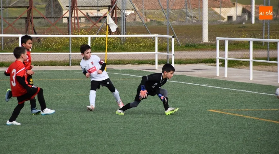 Foto 2 - Una goleada local y un empate en los choques simult&aacute;neos de F7 entre Ciudad Rodrigo y Villares