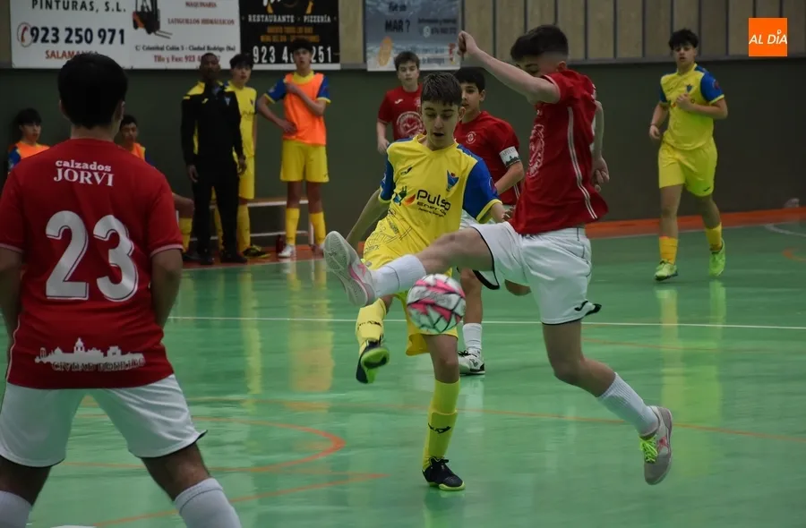 Foto 4 - Holgada victoria del Cadete B del III Columnas frente al San Roque