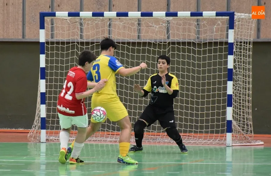 Foto 5 - Holgada victoria del Cadete B del III Columnas frente al San Roque