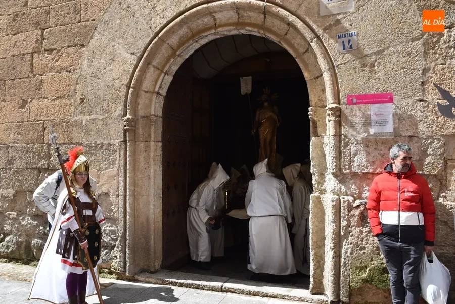 Foto 6 - Ciudad Rodrigo acaba tambi&eacute;n con visita de la lluvia una Semana Santa pasada por agua