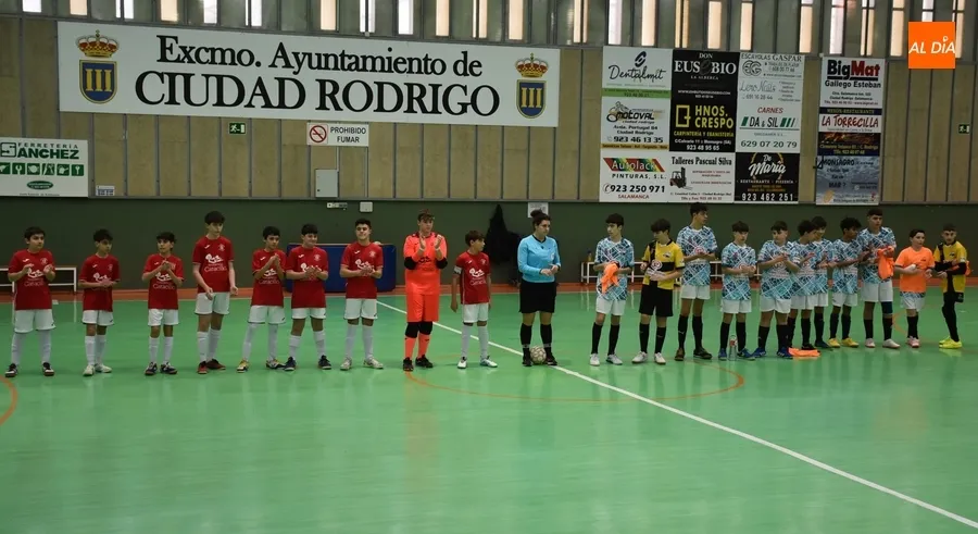Foto 2 - &Eacute;pico empate en la &uacute;ltima jugada del Infantil B del III Columnas