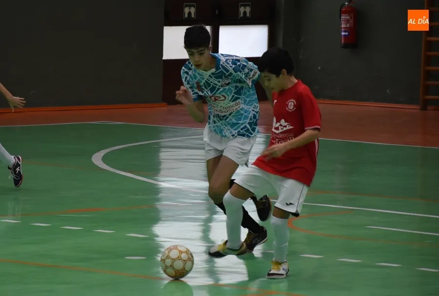 Foto 9 - &Eacute;pico empate en la &uacute;ltima jugada del Infantil B del III Columnas