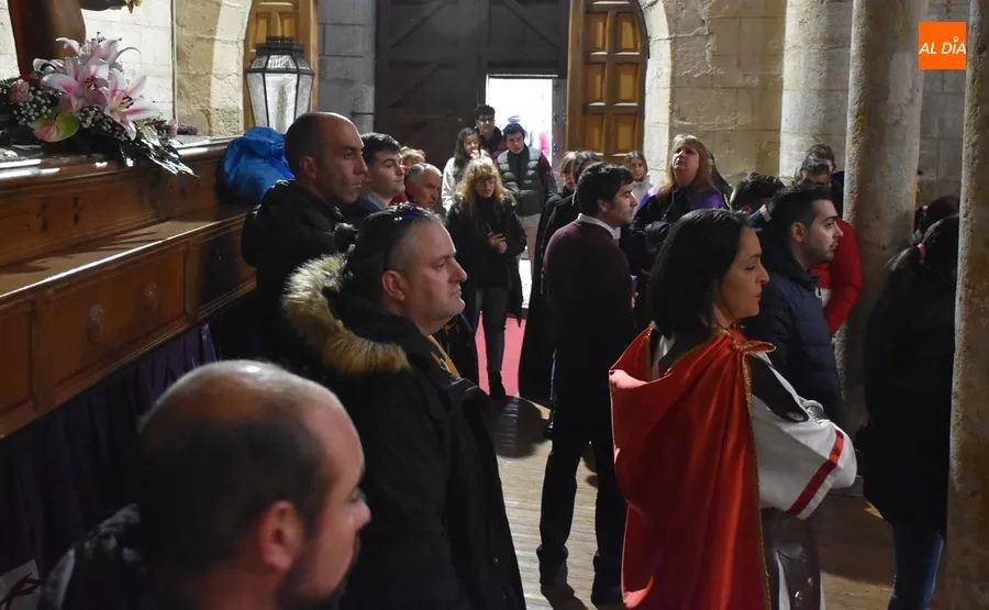 Foto 4 - La Cofrad&iacute;a del Nazareno lleva sus pasos hasta el Seminario tras cancelar su procesi&oacute;n