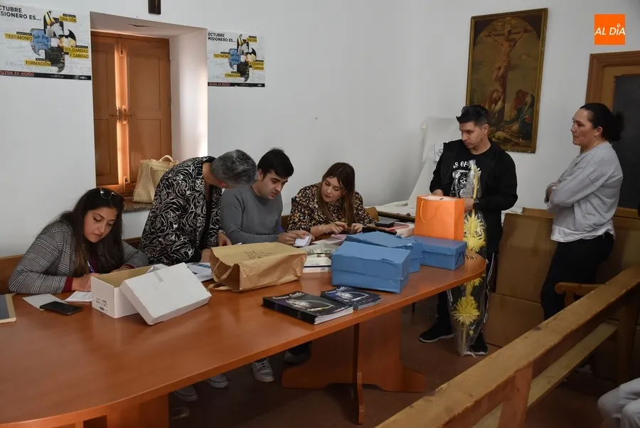 Foto 3 - Repartidas las primeras palmas para acompa&ntilde;ar a La Borriquilla el Domingo de Ramos