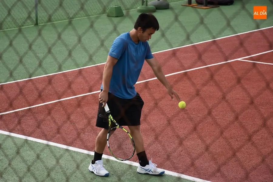 Foto 6 - Definidos los semifinalistas del Open de Tenis tras una maratoniana jornada de partidos
