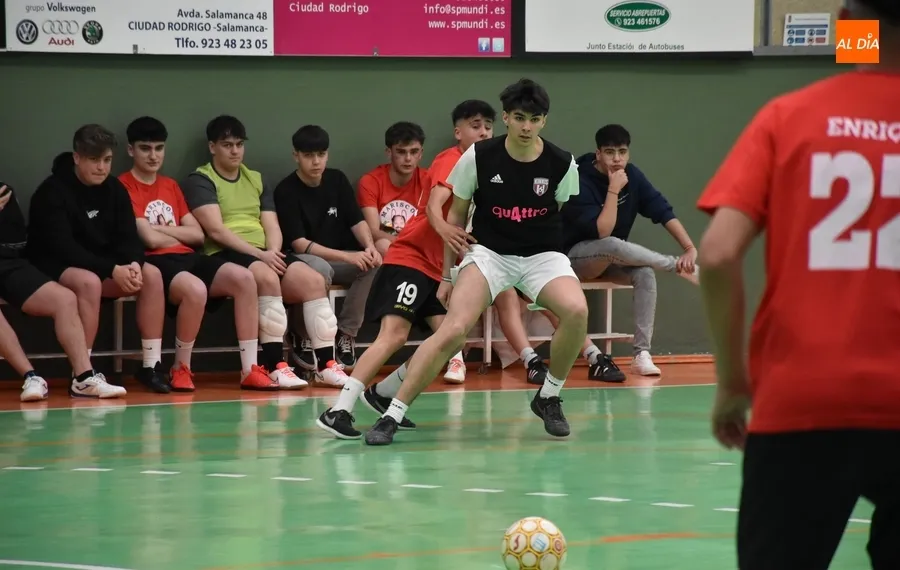 Foto 7 - Echa a rodar el bal&oacute;n de la nueva edici&oacute;n de la Farinato League con un fant&aacute;stico ambiente