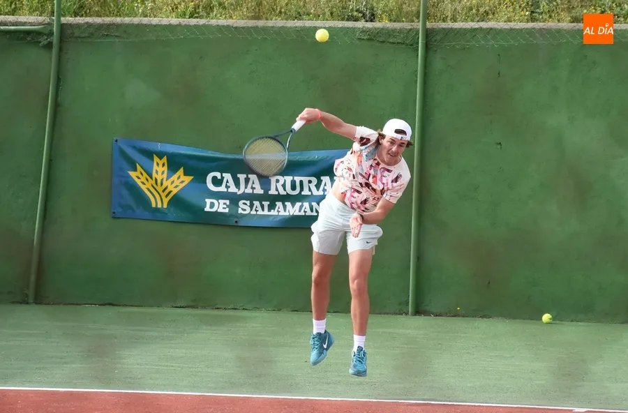 Foto 11 - Definidos los semifinalistas del Open de Tenis tras una maratoniana jornada de partidos