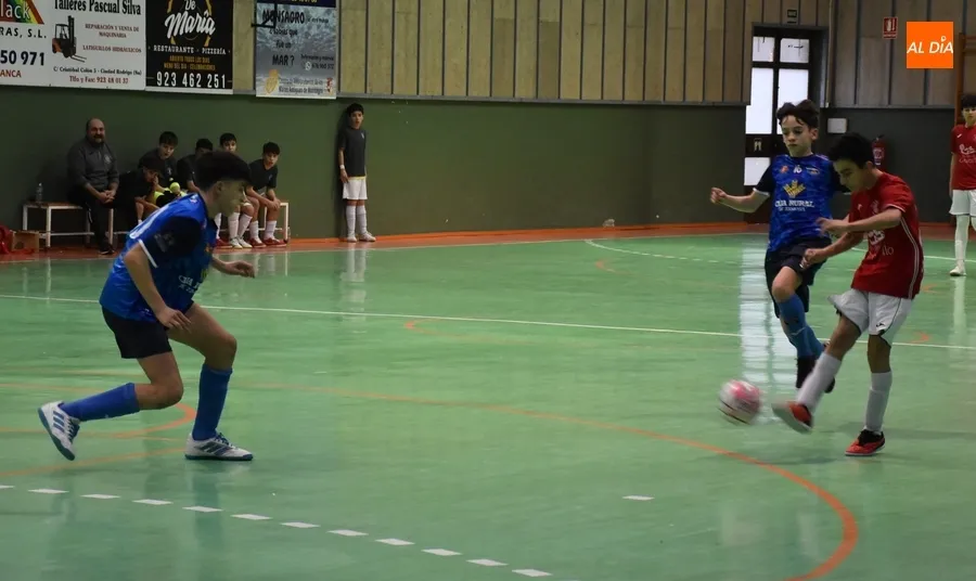 Foto 4 - III Columnas y Valladolid Sport Sala se reparten las victorias en un doble duelo con guiones muy diferentes