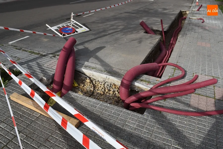 Foto 2 - Empieza a configurarse la electrolinera de la Avenida de Salamanca