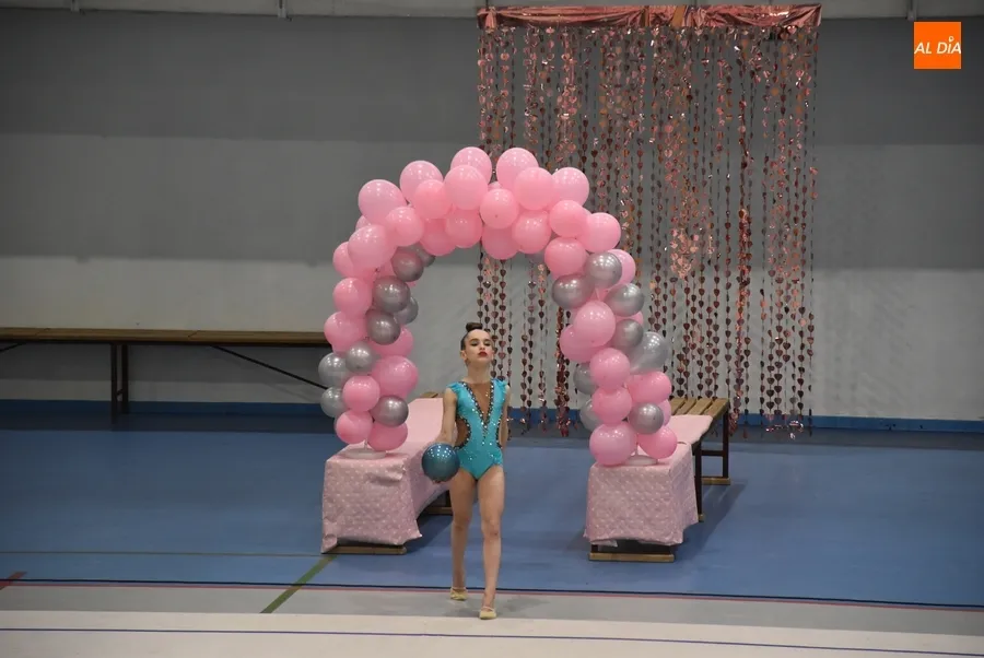 Foto 7 - Enorme fiesta de la R&iacute;tmica en Mir&oacute;briga con cerca de 200 gimnastas de toda la provincia