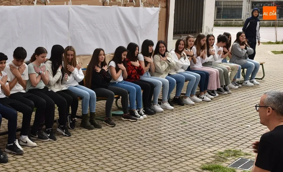 Foto 6 - El IES Tierra finaliza el trimestre con un &lsquo;concierto de primavera&rsquo; al aire libre