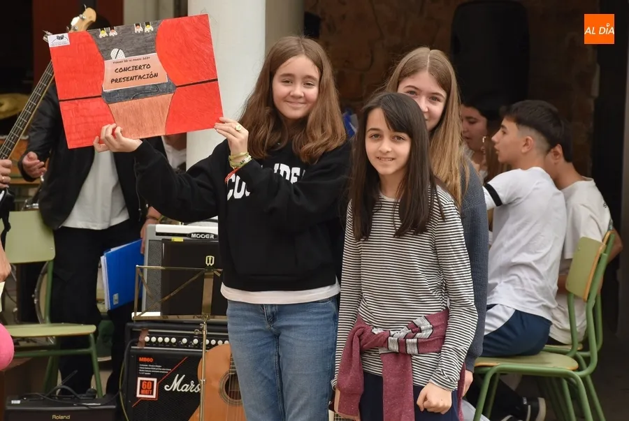 Foto 10 - El IES Tierra finaliza el trimestre con un &lsquo;concierto de primavera&rsquo; al aire libre