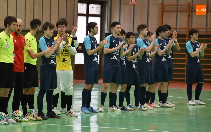 Foto 3 - El l&iacute;der de la Divisi&oacute;n Honor Juvenil impone su ley ante un III Columnas con buenas fases