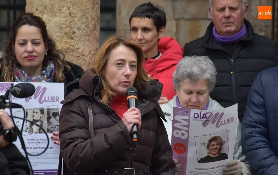 Foto 4 - Ciudad Rodrigo homenajea a 27 mujeres, varias de ellas in situ, con motivo del 8M