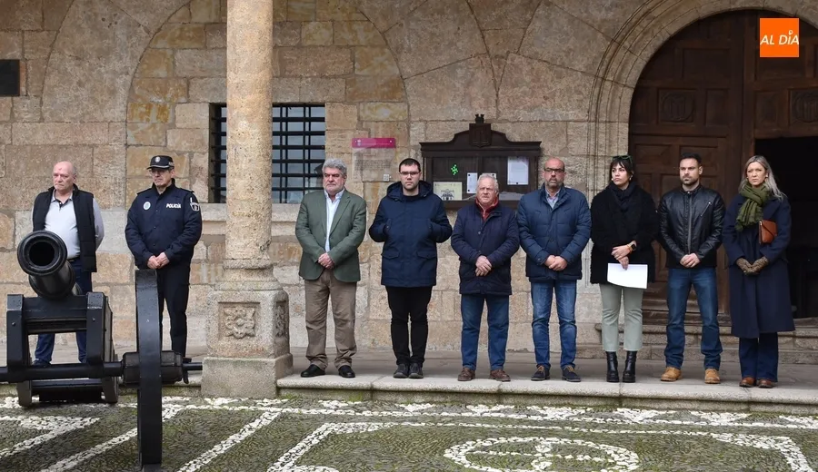 Foto 2 - Ciudad Rodrigo recuerda a las v&iacute;ctimas del 11M