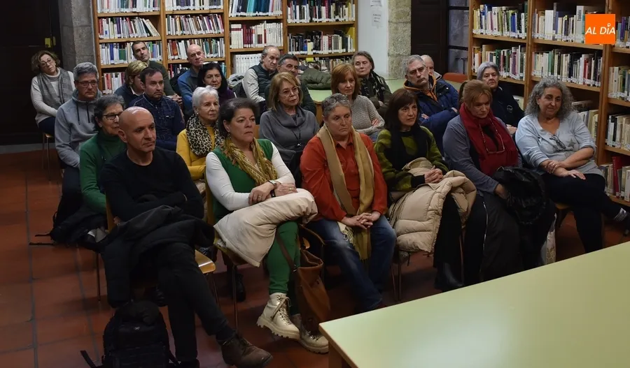 Foto 5 - Luis Garc&iacute;a Jambrina visita Mirolibro