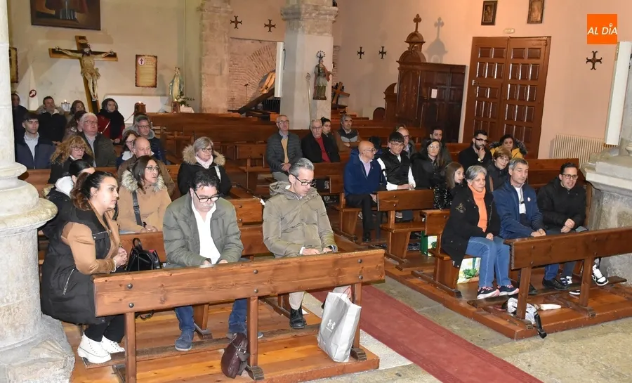 Foto 4 - La Cofrad&iacute;a del Silencio trabaja en una nueva procesi&oacute;n con una r&eacute;plica de la S&aacute;bana Santa