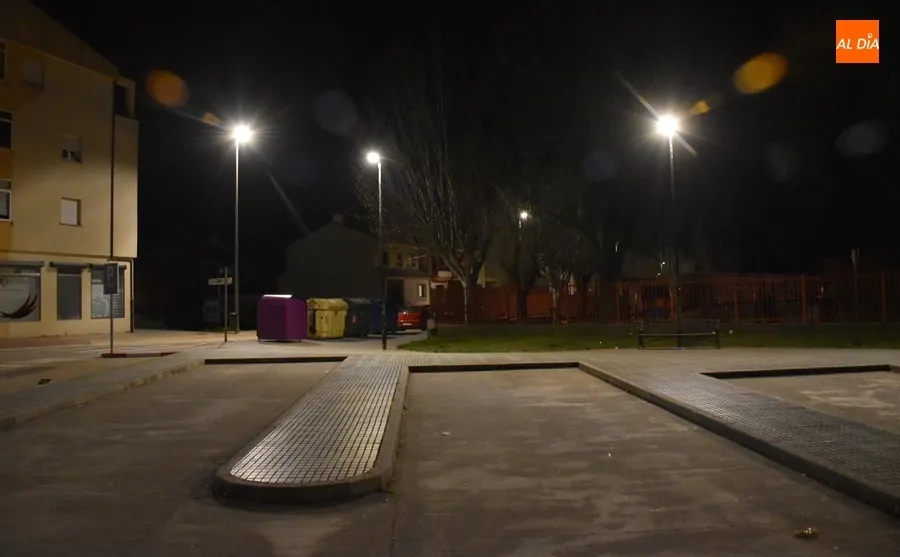 Foto 4 - El Paseo Carmelitas y sus calles anexas van cambiando el &lsquo;naranja&rsquo; por el &lsquo;blanco&rsquo;