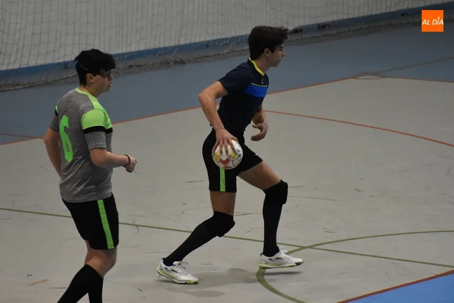 Foto 9 - #M [9-10 MAR] El IES Tierras de Abadengo se impone a Tamames a base de goles tempraneros