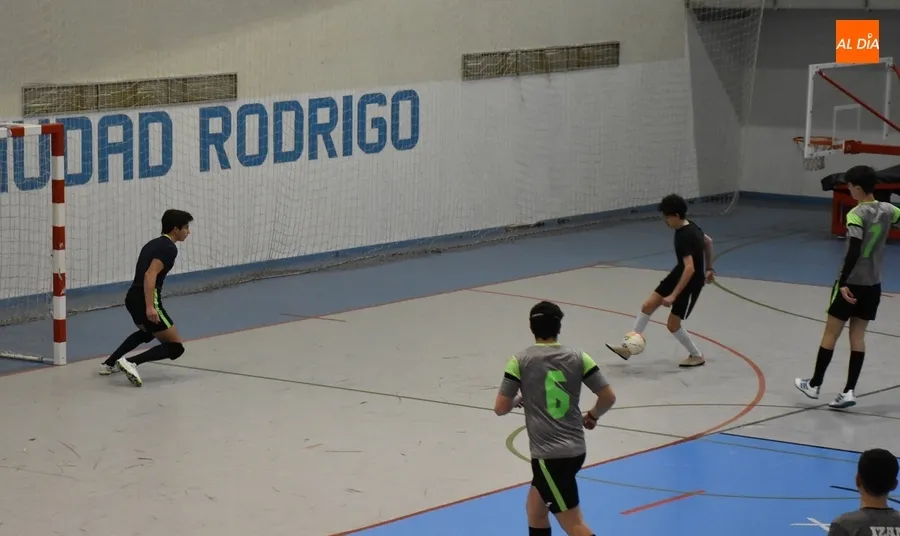 Foto 11 - #M [9-10 MAR] El IES Tierras de Abadengo se impone a Tamames a base de goles tempraneros