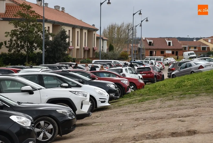 Foto 2 - Permitido por un d&iacute;a el aparcamiento en el Campo de Pulgarcito para descongestionar el tr&aacute;fico