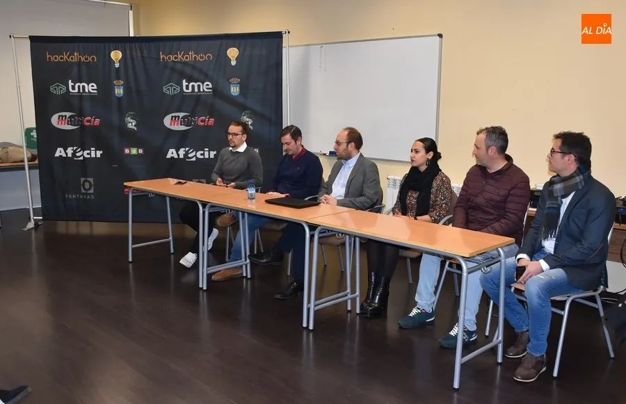 Foto 3 - Una treintena de j&oacute;venes busca soluciones a los problemas de movilidad de Ciudad Rodrigo