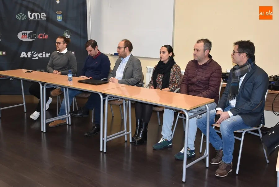 Foto 4 - Una treintena de j&oacute;venes busca soluciones a los problemas de movilidad de Ciudad Rodrigo