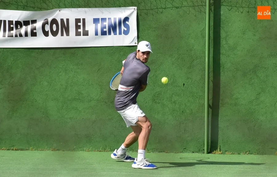 Foto 2 - El georgiano Davit Totikashvili gana en el s&uacute;per tie-break el re&ntilde;id&iacute;simo XV Open de Ciudad Rodrigo