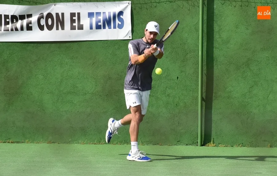 Foto 3 - El georgiano Davit Totikashvili gana en el s&uacute;per tie-break el re&ntilde;id&iacute;simo XV Open de Ciudad Rodrigo