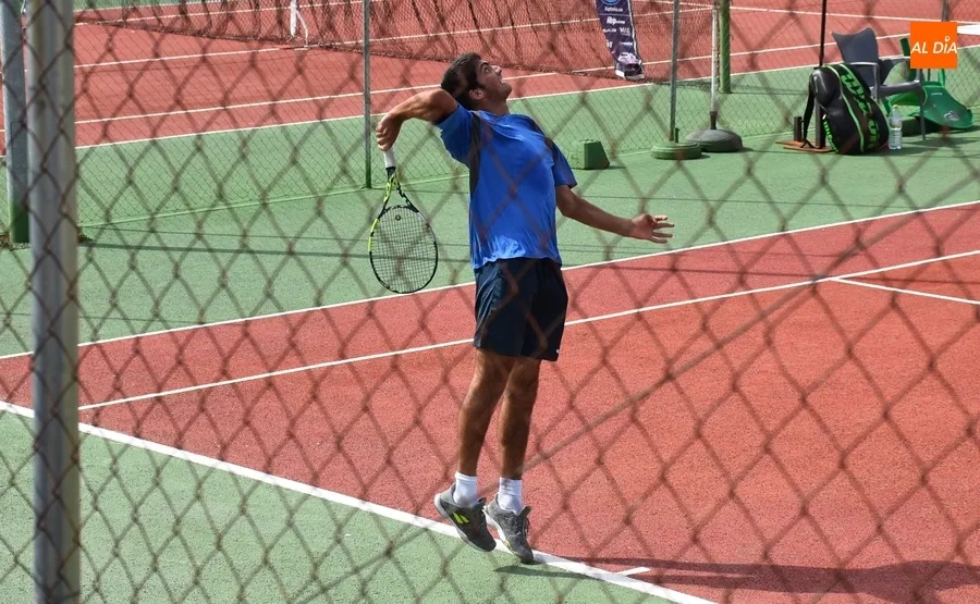 Foto 4 - El georgiano Davit Totikashvili gana en el s&uacute;per tie-break el re&ntilde;id&iacute;simo XV Open de Ciudad Rodrigo