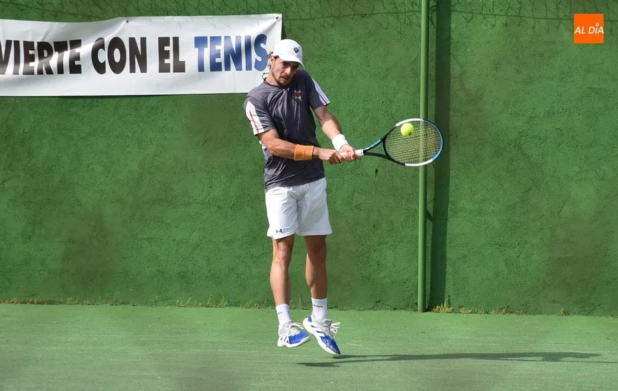 Foto 6 - El georgiano Davit Totikashvili gana en el s&uacute;per tie-break el re&ntilde;id&iacute;simo XV Open de Ciudad Rodrigo
