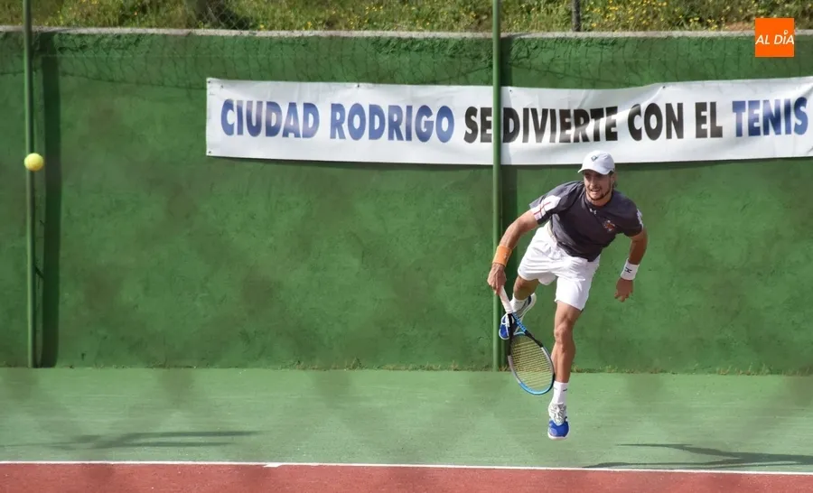 Foto 7 - El georgiano Davit Totikashvili gana en el s&uacute;per tie-break el re&ntilde;id&iacute;simo XV Open de Ciudad Rodrigo