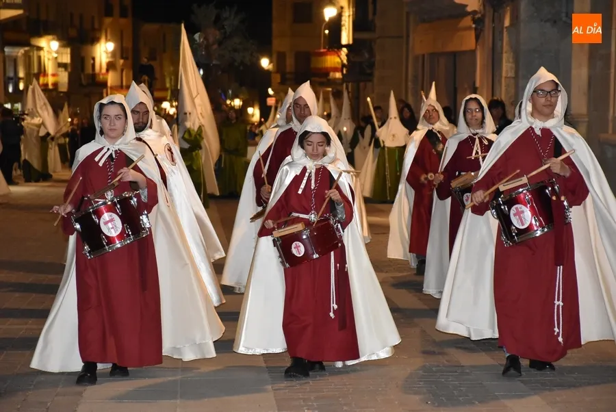 Foto 6 - La Oraci&oacute;n del Huerto cumple con mayor agilidad de lo habitual con su estaci&oacute;n de penitencia