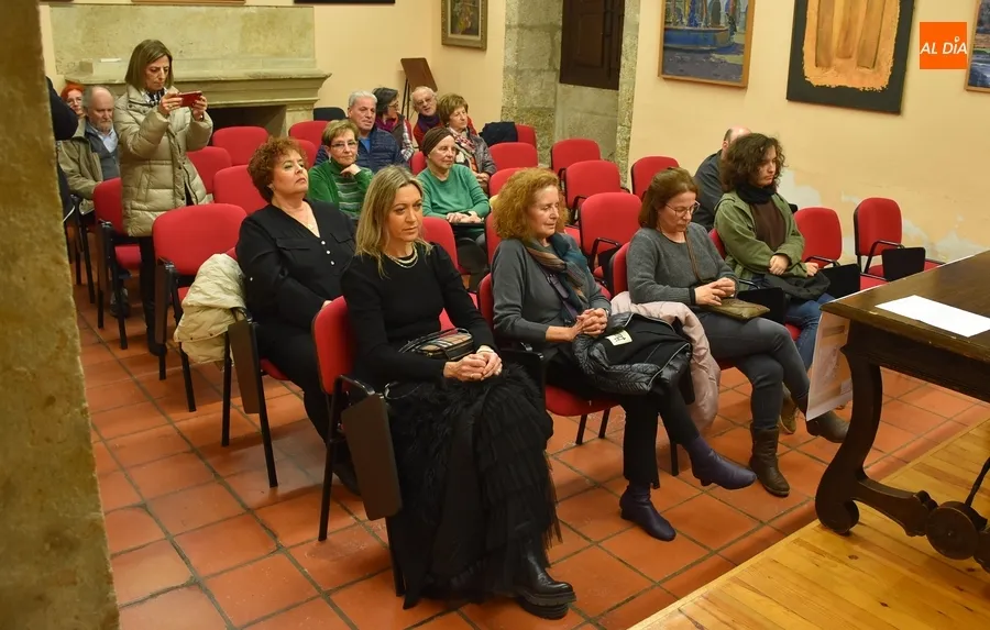 Foto 4 - Presentado en Mir&oacute;briga, con m&uacute;sica incluida, el nuevo libro de Jos&eacute; Antonio Mart&iacute;n Vi&ntilde;as