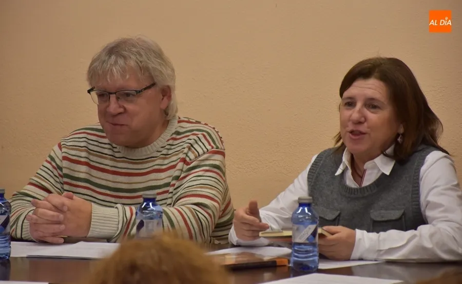 Foto 11 - Presentado en Mir&oacute;briga, con m&uacute;sica incluida, el nuevo libro de Jos&eacute; Antonio Mart&iacute;n Vi&ntilde;as