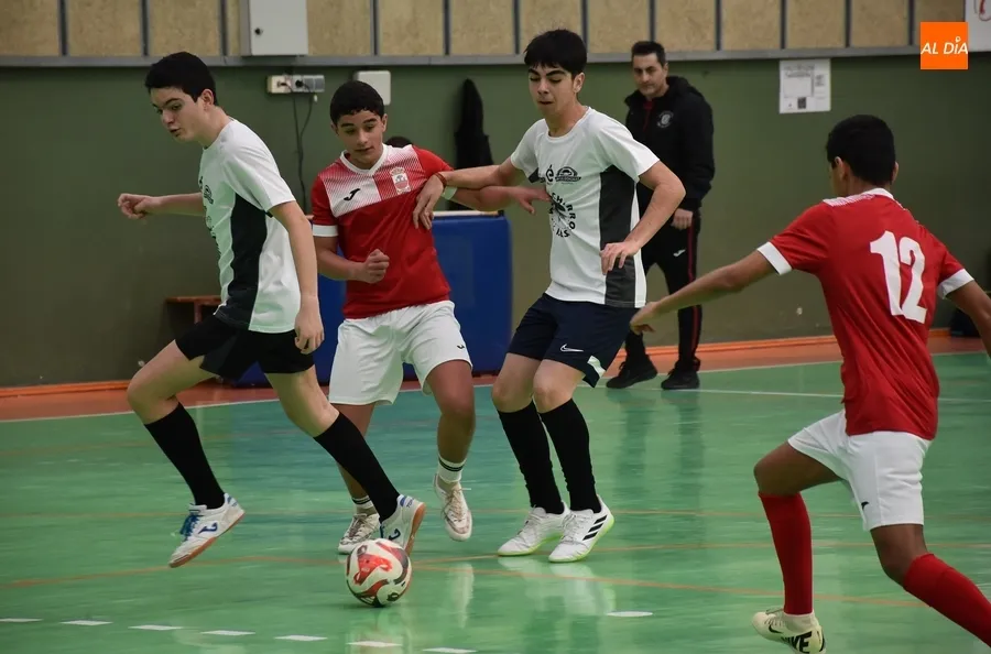 Foto 2 - El IES Ramos del Manzano triunfa con holgura en la &lsquo;Final Three&rsquo; de categor&iacute;a Cadete