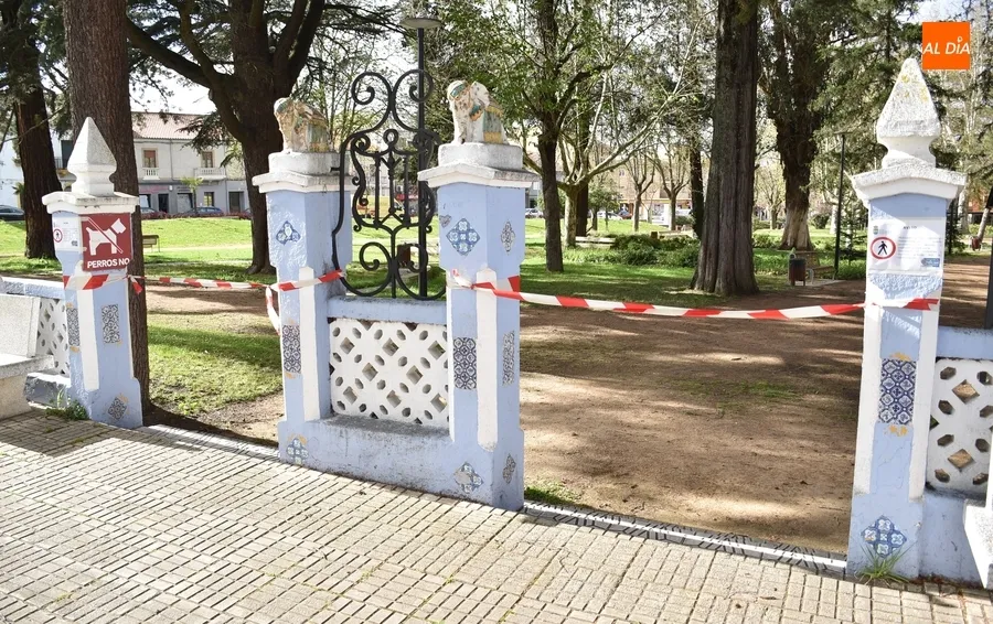 Foto 5 - Cerrados al tr&aacute;nsito los parques de La Glorieta y La Florida debido a las rachas de viento