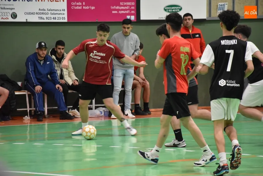 Foto 10 - Kinkis FC y Gruya FC jugar&aacute;n la final de la Farinato League