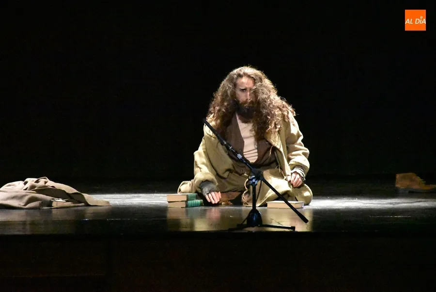Foto 7 - Aplaudid&iacute;sima sesi&oacute;n de mon&oacute;logos de los alumnos del Taller de Teatro Intergeneracional