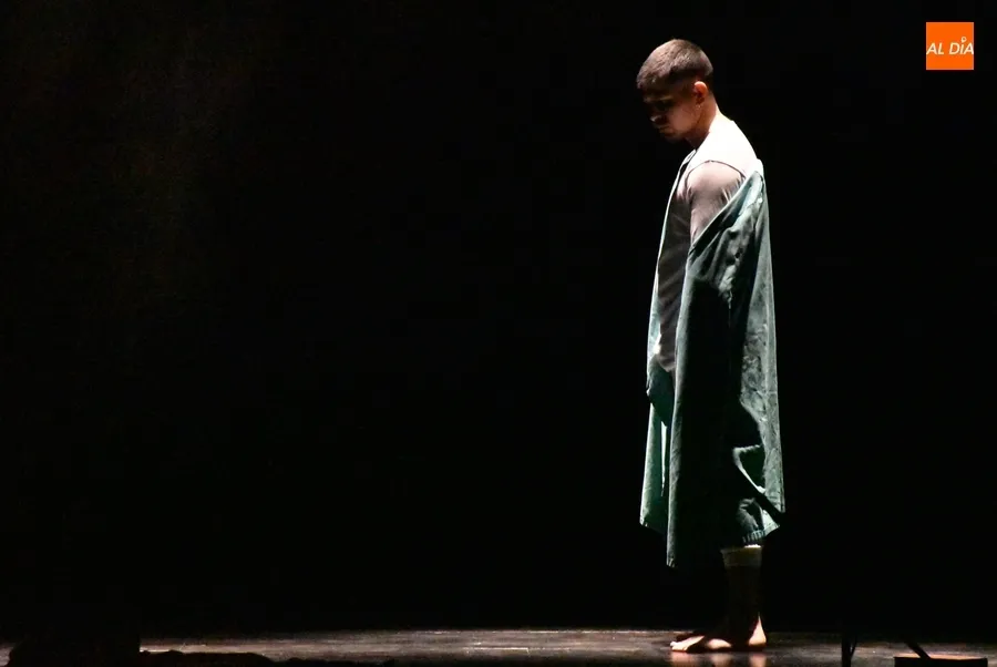 Foto 10 - Aplaudid&iacute;sima sesi&oacute;n de mon&oacute;logos de los alumnos del Taller de Teatro Intergeneracional