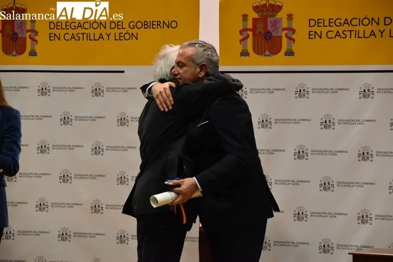 Emotiva entrega de la Encomienda de la Orden del Mérito Civil a título póstumo a Encarnación Pérez   | FOTO: Vanesa Martins 