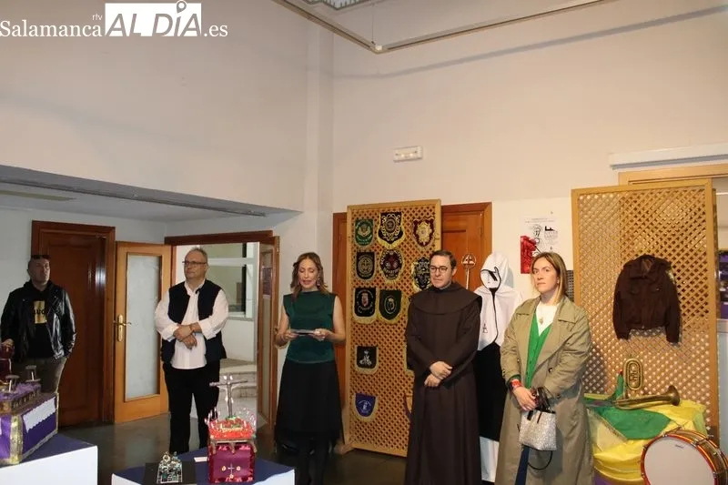 Foto 11 - Exposici&oacute;n de fotograf&iacute;as y miniaturas sobre la Semana Santa Albense&nbsp;