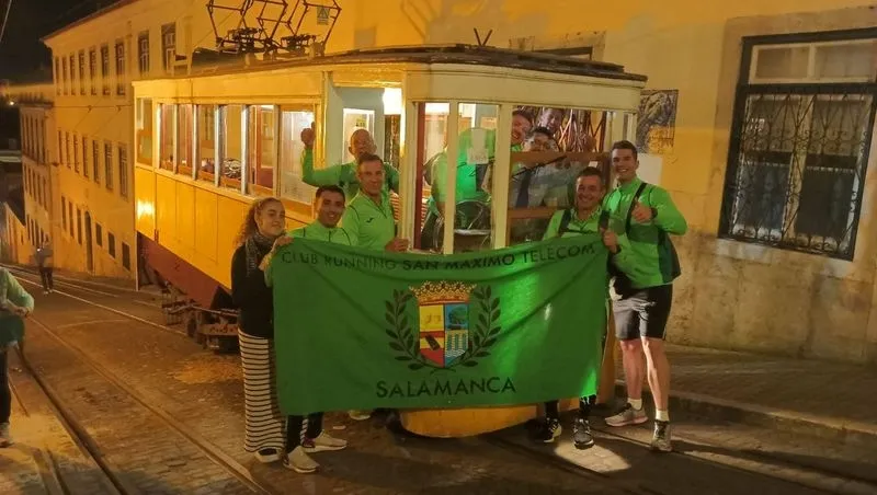 Miembros del Club De Running San Máximo Telecom en la media maratón de Lisboa