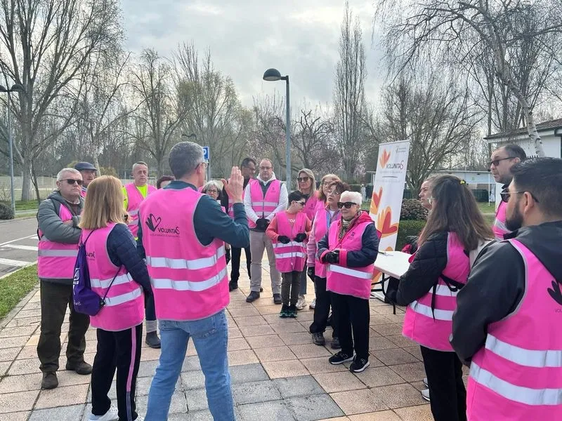Recogida de residuos en la ribera del río Tormes. Fotos: @aytosalamanca